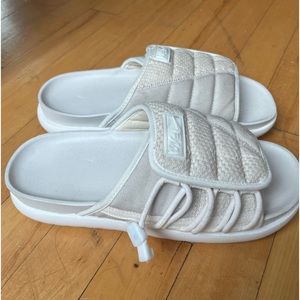 Nike Asuna 2 "We Transcend” Sail/White/Phantom/ Size M 6 / W 7.5